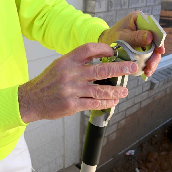 TapeTech SideWinder™ Extendable Brakeless Box Handle